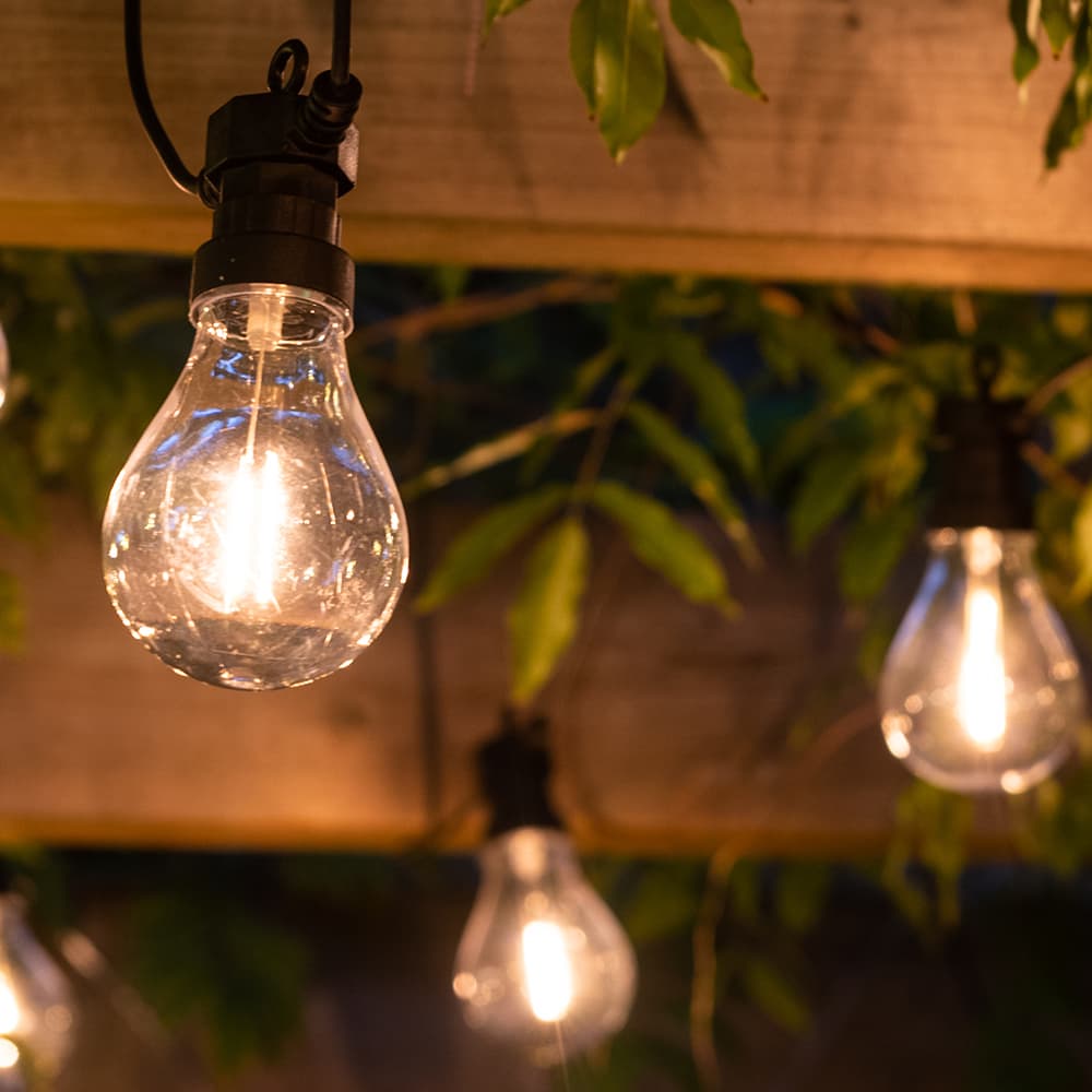 Solar Centre Edinburgh USB Solar Festoon Lights (Set Of 20) With Leaf Panel