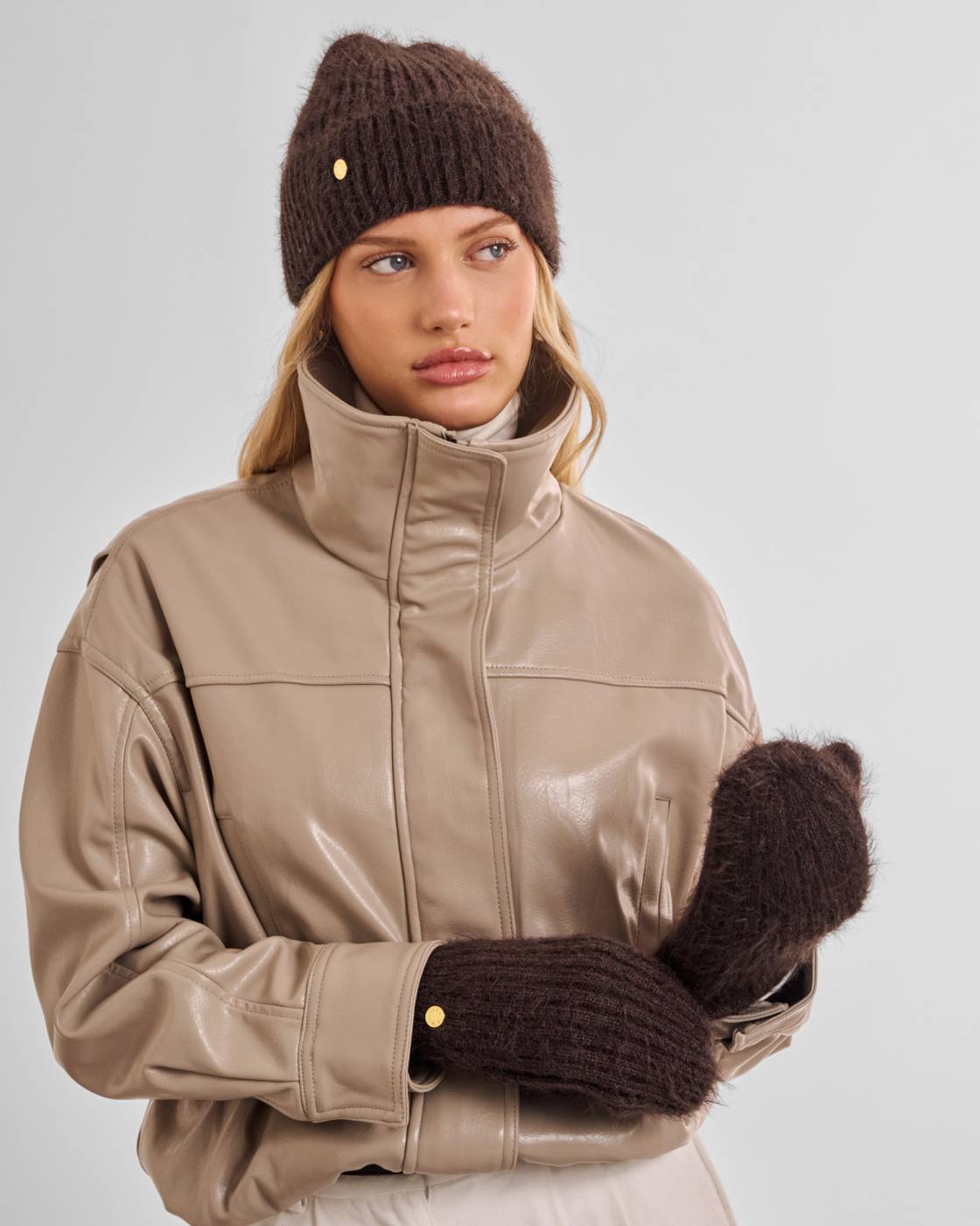 Katie Loxton Gift Boxed Hat And Mitten Set Chocolate